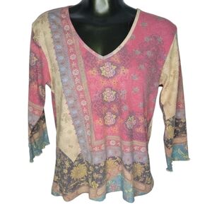 Y2K Xcit Moda Boho Graphic V-Neck Three Quarter Sleeve Floral Euro Top Medium